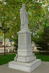 Дивноморское. Памятник Чудотворцу Сергию Радонежскому