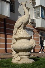 Новороссийск. Скульптура Павлина