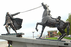 Новороссийск. Памятник Исход