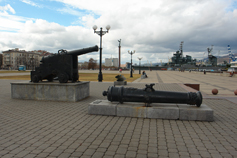 Новороссийск. Пушки на набережной