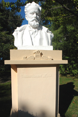 Сочи. Памятник Петру Ильичу Чайковскому