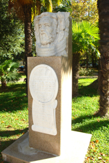 Сочи. Памятник А.С. Ермолову