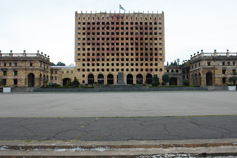Абхазия. Сухуми. Дом правительства Абхазии, бывшее здание Совмина